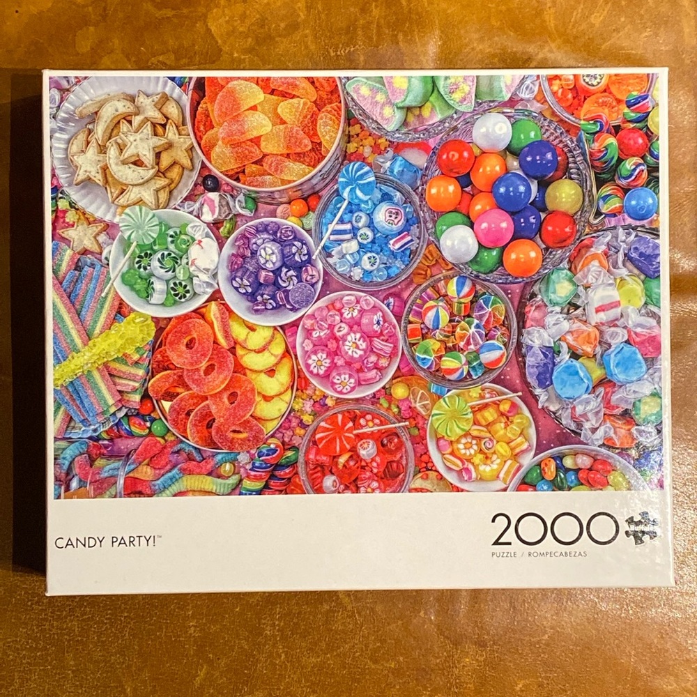Buffalo 2000 piece Candy Party puzzle